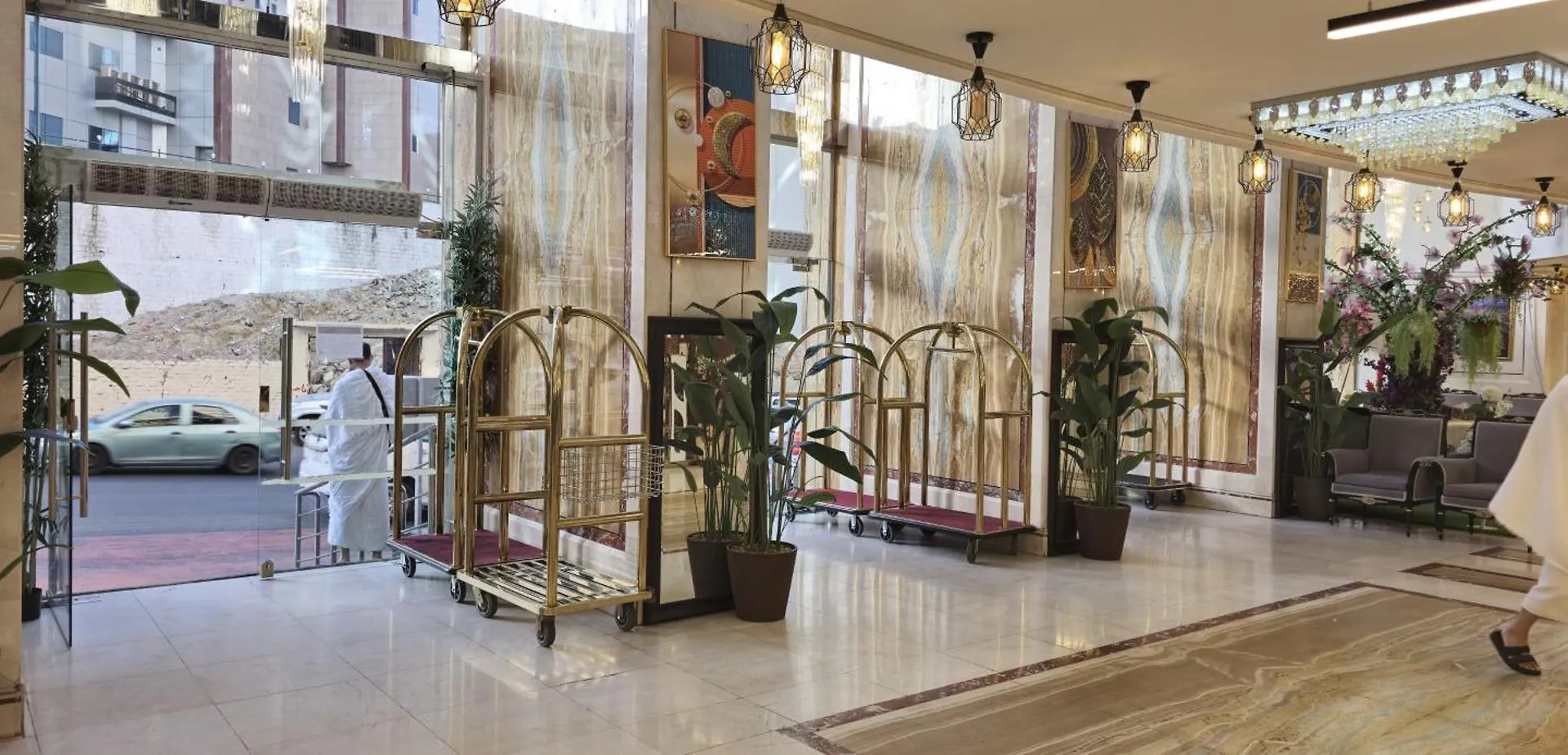 Diouf Al Maqam Two Hotel Free Shuttle Service Mecca Saudi Arabia