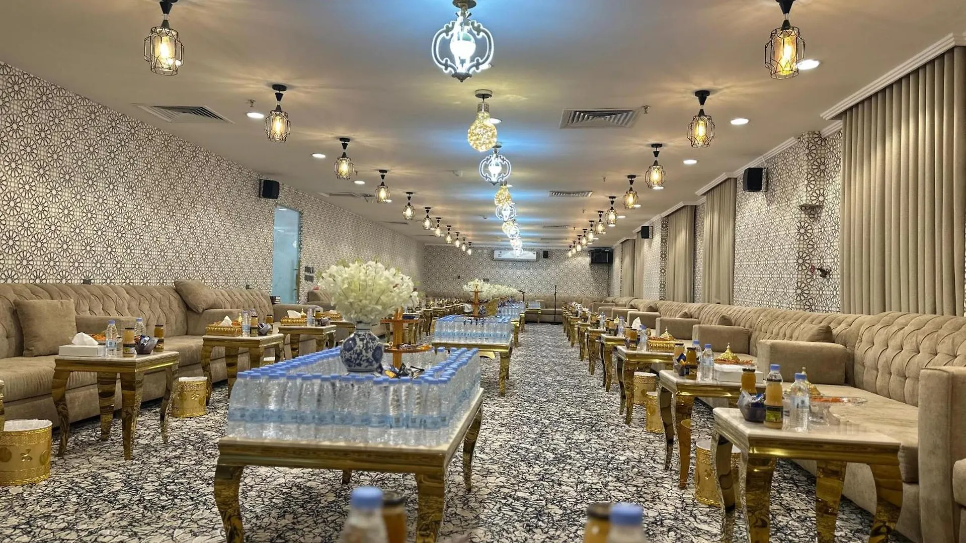 Diouf Al Maqam Two Hotel Shuttle Service To Haram